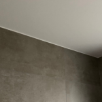 finition dans la salle de bain à la joux